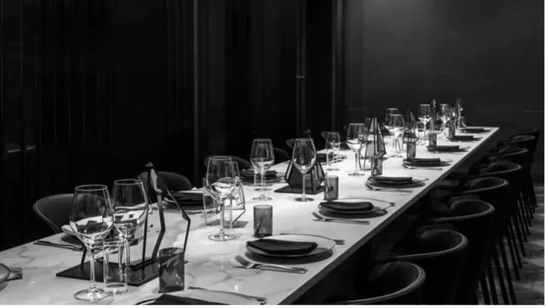 Feastbooker Premier Contemporary Long Table — option 2